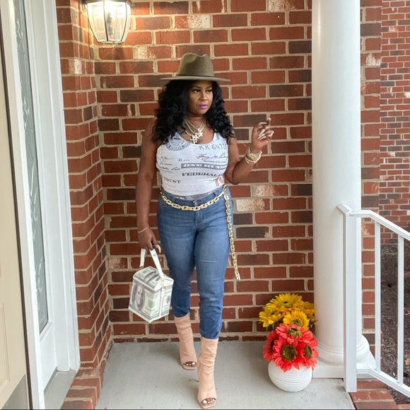 MONEY TALK! (Bodysuit) - Picture 2 of 7